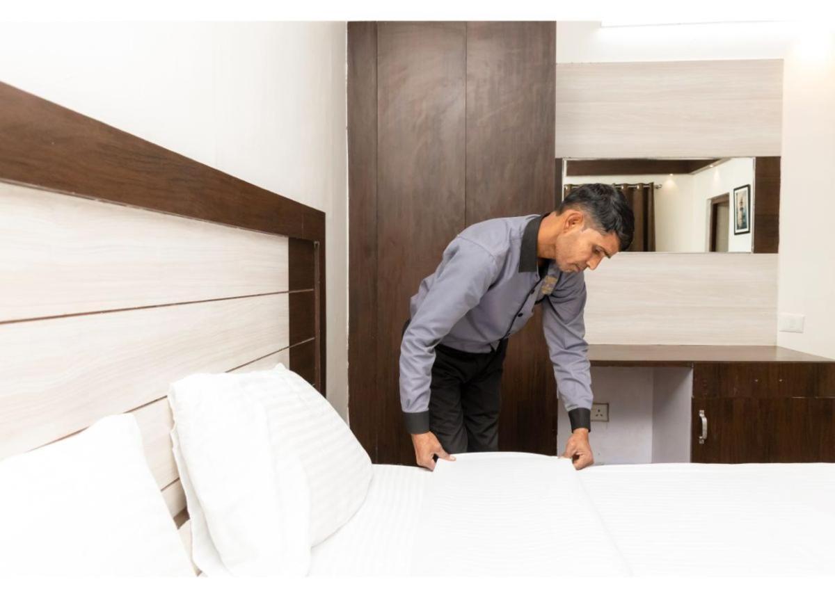 ฤธรรมภาร รีสอร์ต Hotel อัลวาร์ ภายนอก รูปภาพ