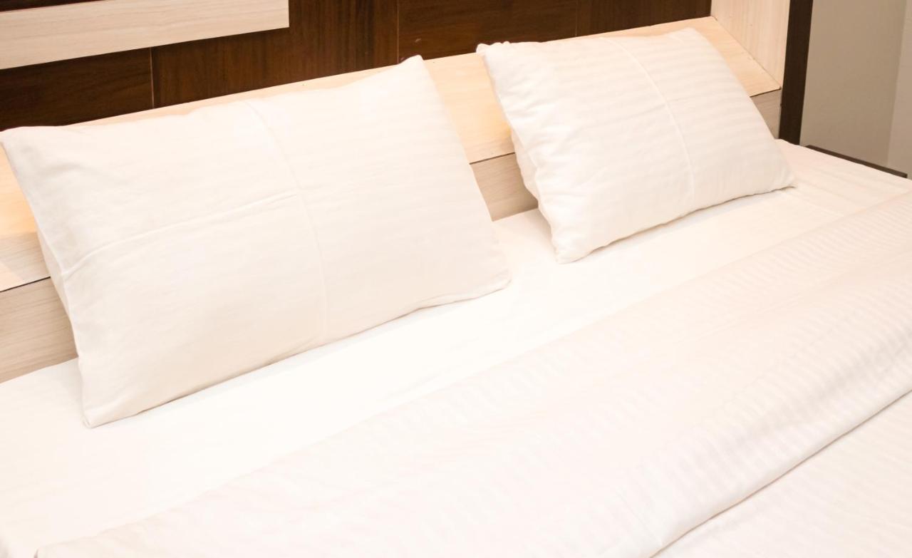 ฤธรรมภาร รีสอร์ต Hotel อัลวาร์ ภายนอก รูปภาพ