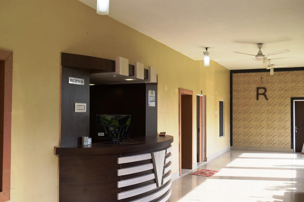 ฤธรรมภาร รีสอร์ต Hotel อัลวาร์ ภายนอก รูปภาพ